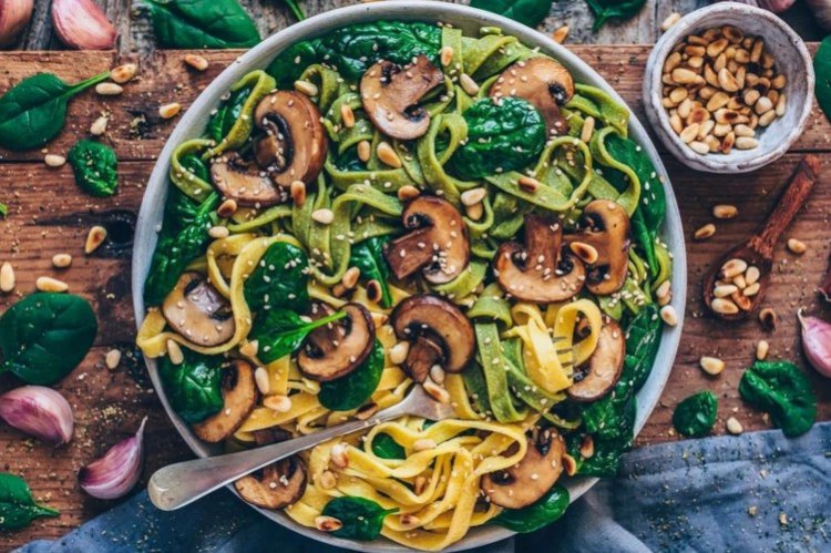 Vegetarian Pasta with Spinach