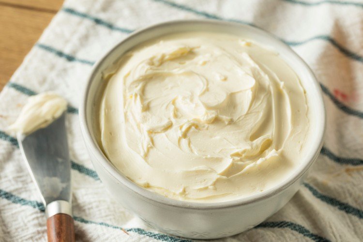 15 Easy Cream Cheese Recipes for Cake