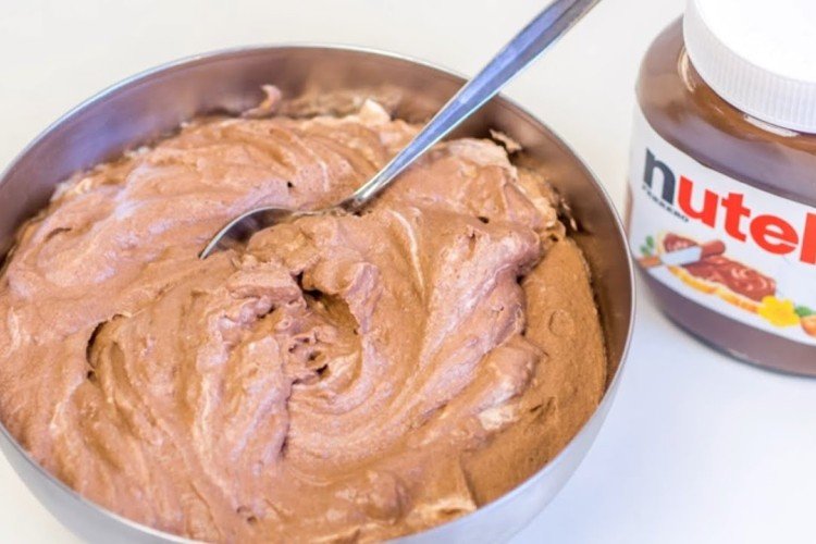 Cottage Cheese Frosting with Nutella
