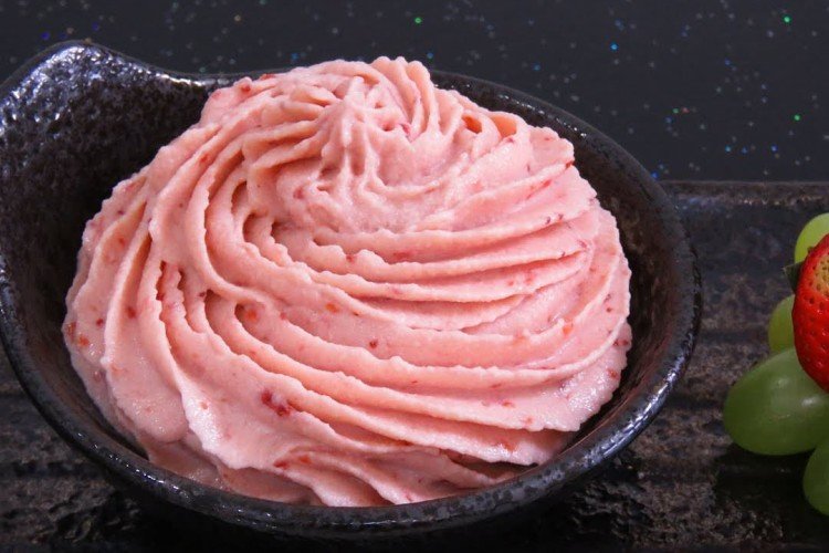 Cottage Cheese Frosting with Jam