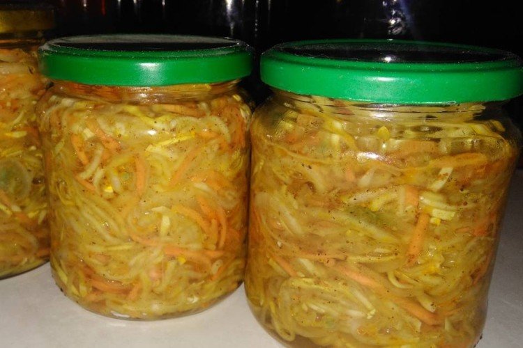 Pepinos con calabacines al estilo coreano