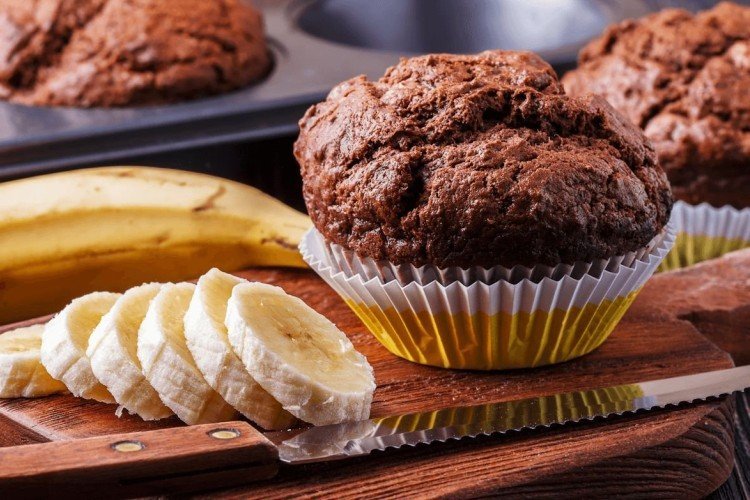 Schokoladenmuffins mit Banane