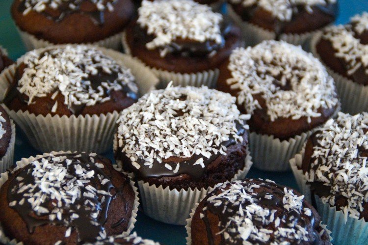 Schokoladenmuffins mit Kokosnuss