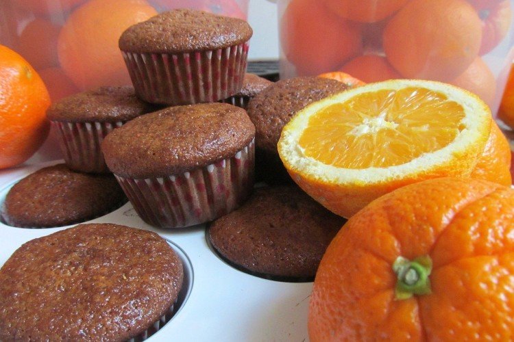 Schokoladenmuffins mit Orange