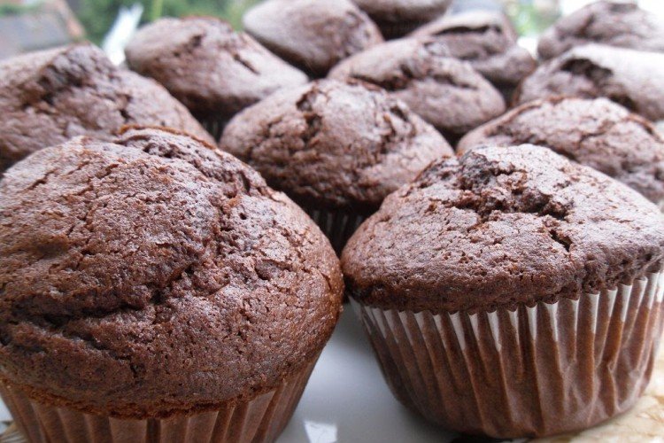Schokoladenmuffins mit Sauerrahm