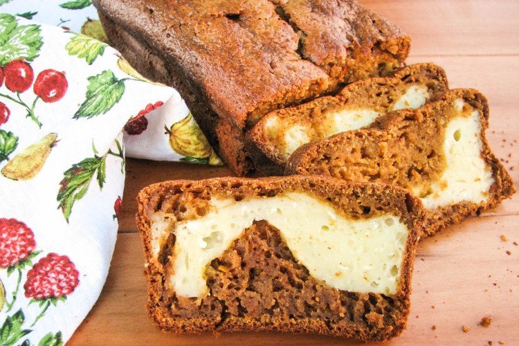 Pan de plátano con requesón