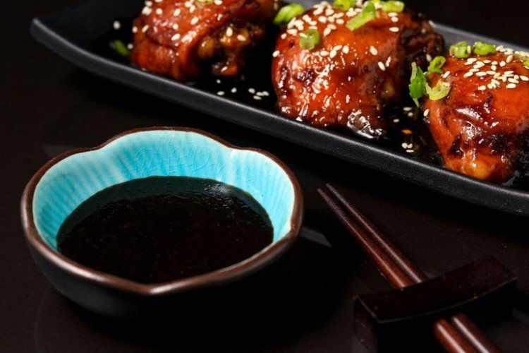 Salsa Teriyaki con caldo