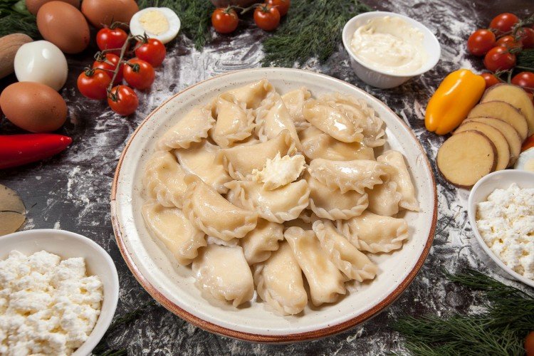 Vareniki mit Quark auf Kefir ohne Eier