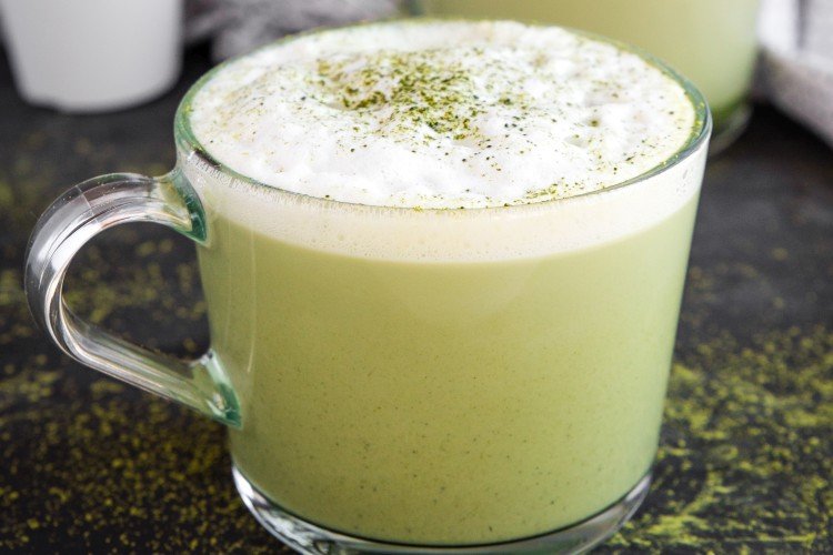 Matcha Latte mit Bananenmilch