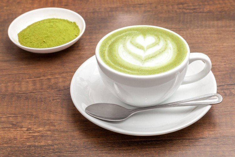 Matcha Latte mit Kokosmilch