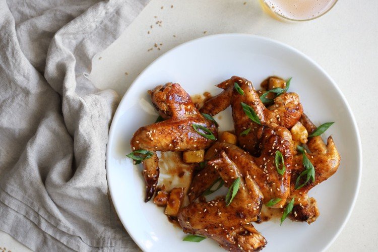 Hähnchen mit Teriyaki-Sauce im Ofen