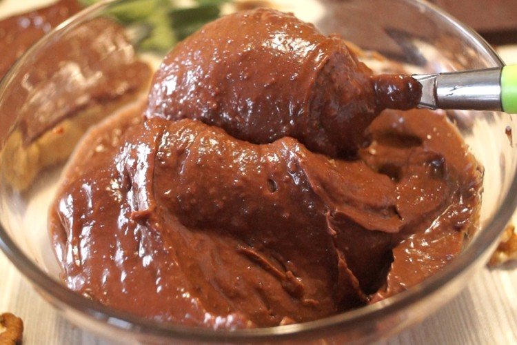 Crema de chocolate con nueces