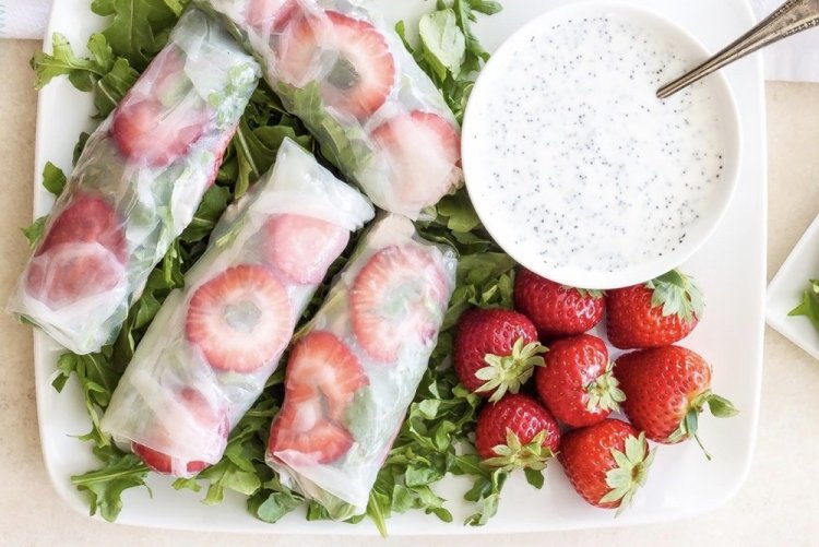 Spring Rolls with Feta and Strawberries