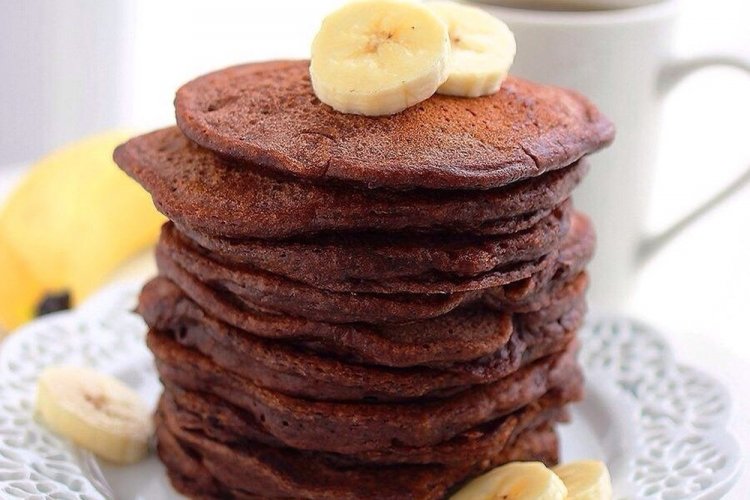 Bananenpfannkuchen mit Kakao