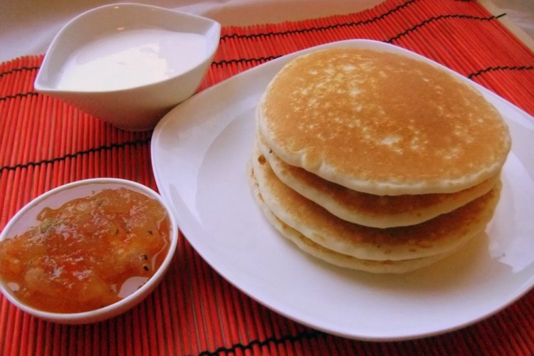Bananenpfannkuchen mit Reismehl