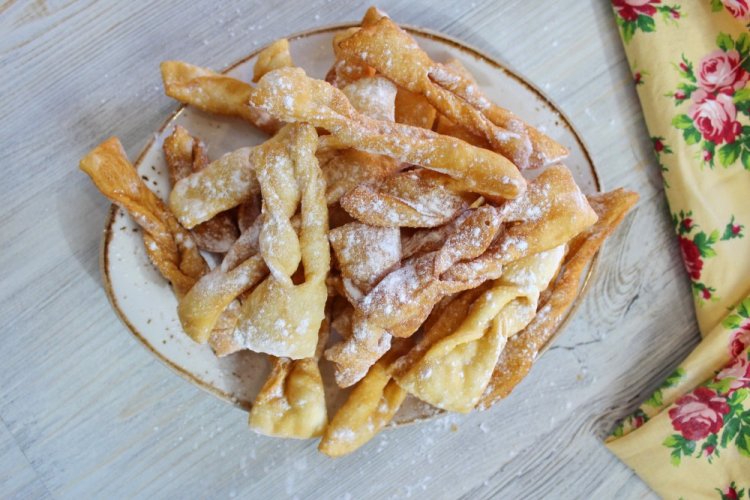 Baked Khvorost (Angel Wings)