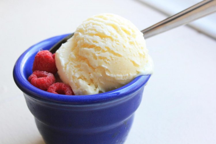 Mascarpone Ice Cream