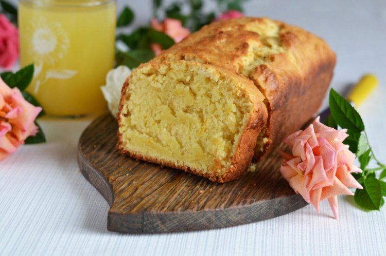 Bizcocho de plátano con naranja