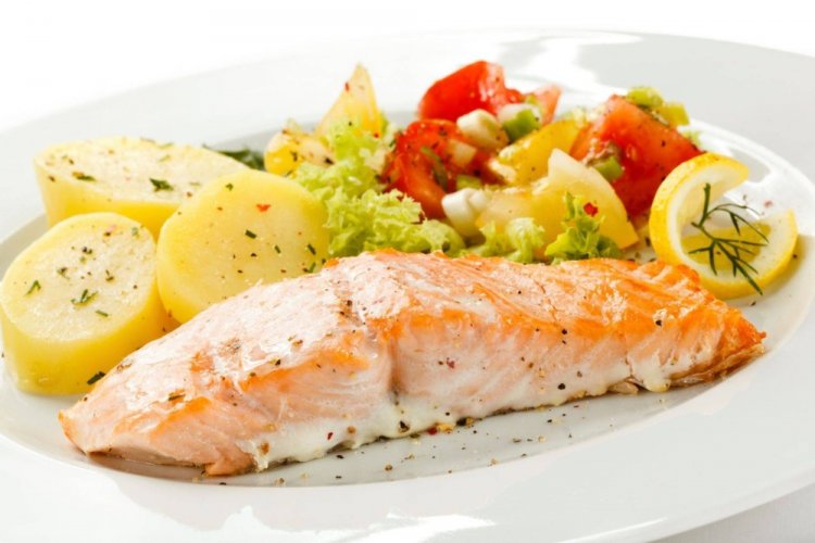 Lachs mit Mayonnaise im Bratschlauch