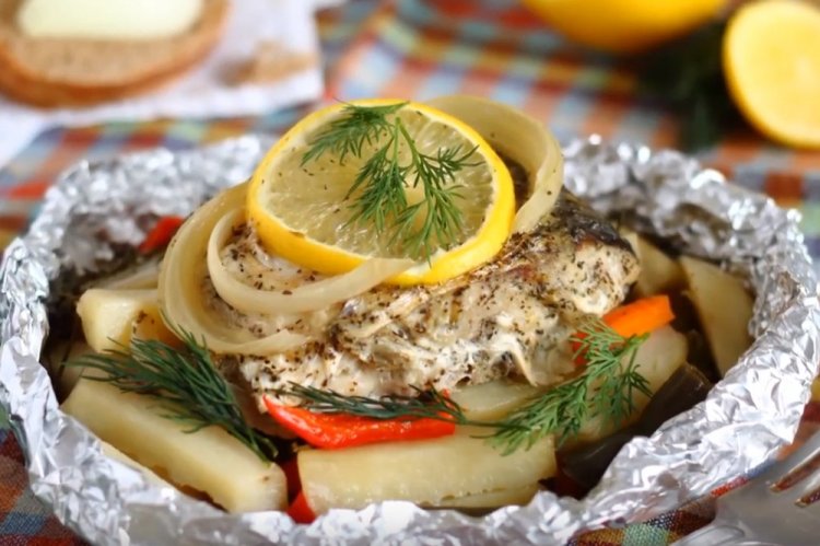 Fish and Potatoes in Foil