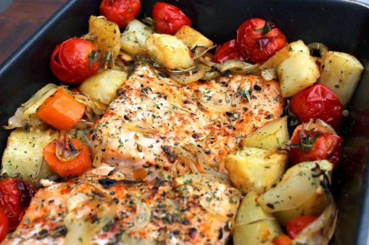 Salmon with Potatoes in the Oven