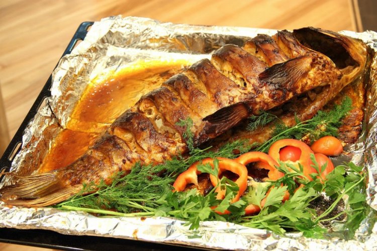 Gebackener Karpfen mit Mayonnaise
