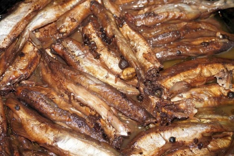 Capelán al horno en té