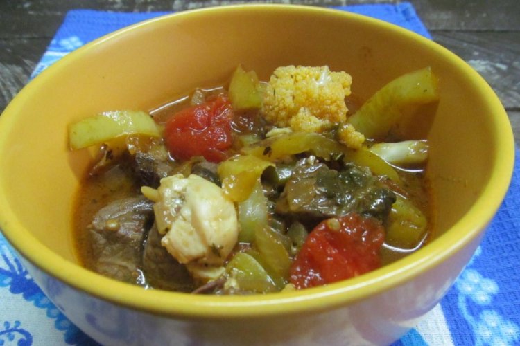 Lagman con coliflor