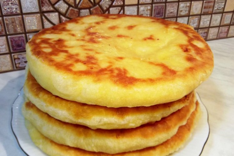 Khachapuri con queso en leche