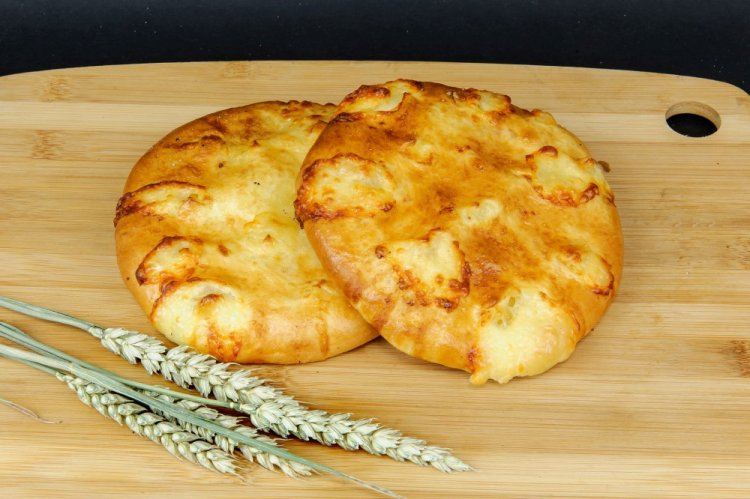 Khachapuri con suluguni sin levadura