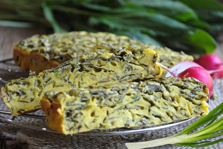 Tarta de acedera y crema agria