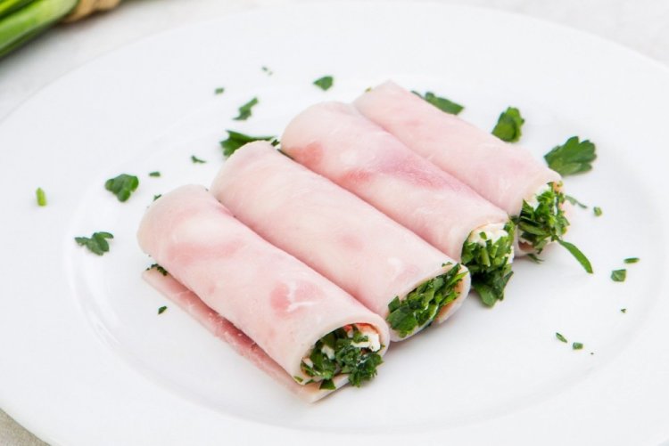 Schinkenröllchen mit Avocado