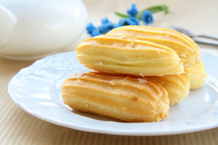 Éclairs mit Quarkcreme