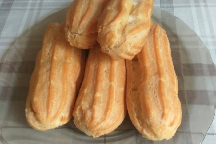 Éclairs mit Apfelcreme