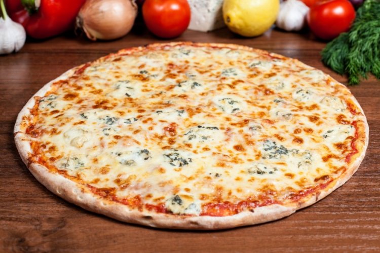 Pizza «4 quesos»