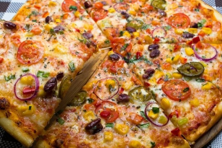 Pizza casera con carne picada