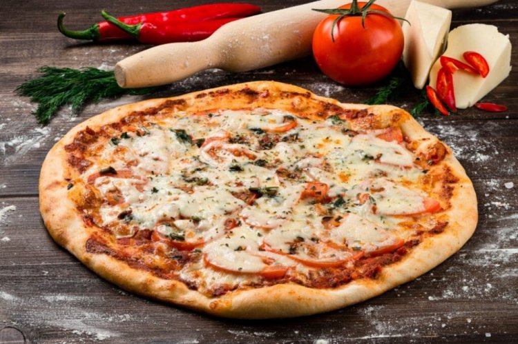Pizza Margherita mit Gorgonzola