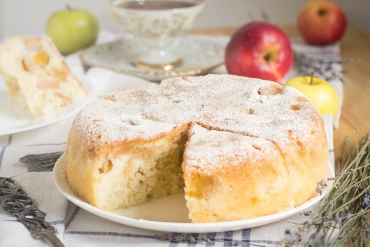 Apple and Vanilla Charlotte with Milk