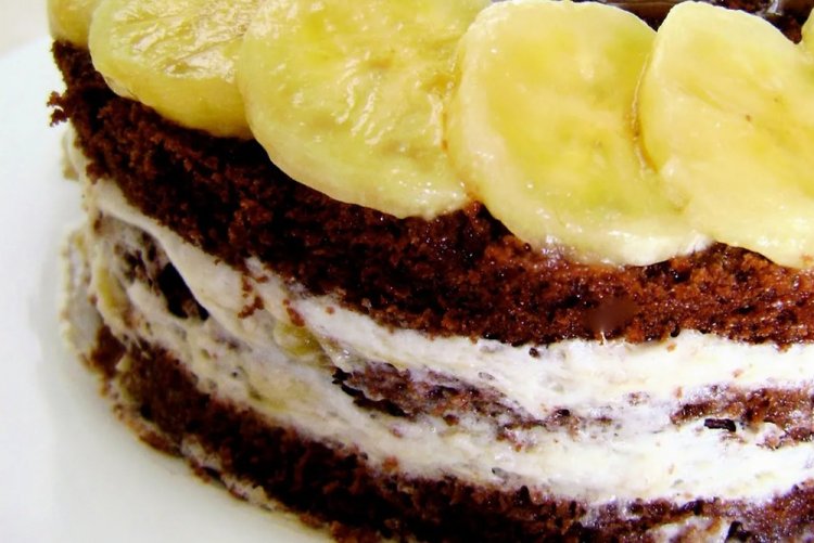 Tarta de chocolate con plátanos