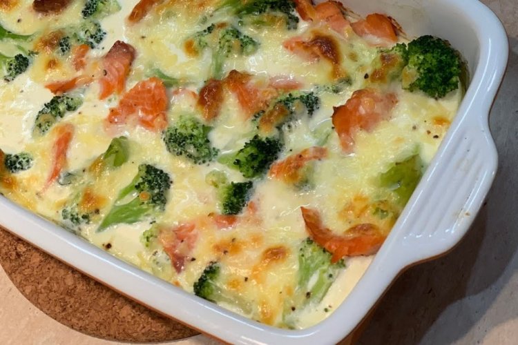 Lachsauflauf mit Blumenkohl und Brokkoli