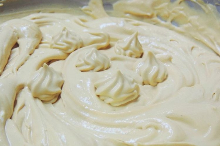 Banana Condensed Milk Frosting for Cake