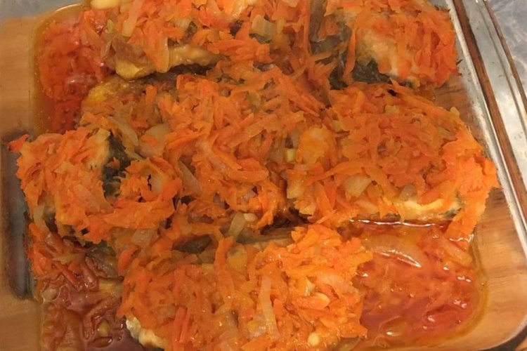 Filete de lucio con verduras al horno