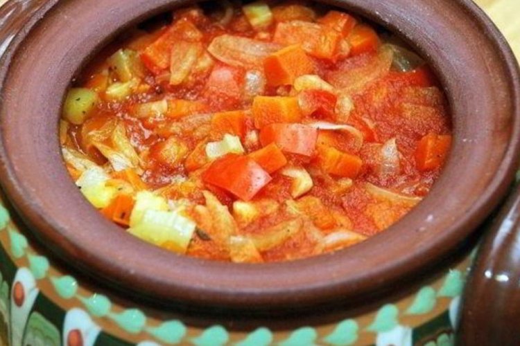 Fletán con verduras en cazuelitas
