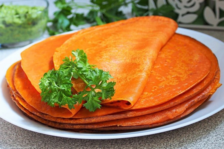 Pfannkuchenteig mit Tomatensaft