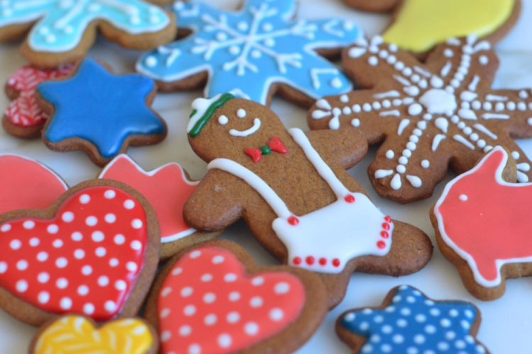 Lebkuchen mit bunter Glasur