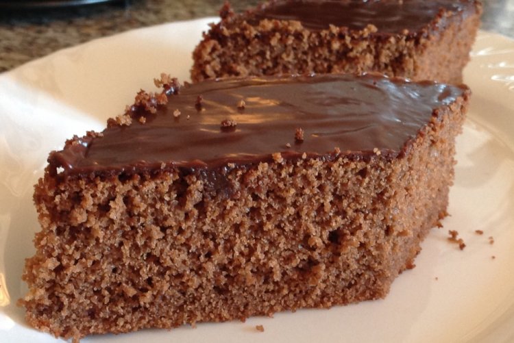 Pastel de chocolate con sémola