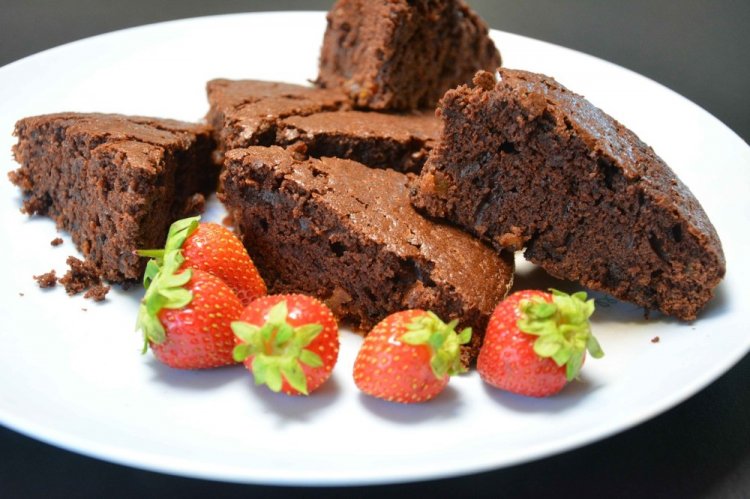 Pastel de chocolate amargo