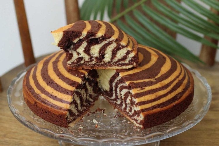 Pastel con crema de chocolate