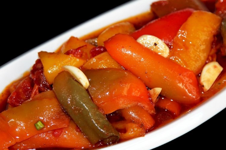 Marinierte Paprika nach serbischer Art