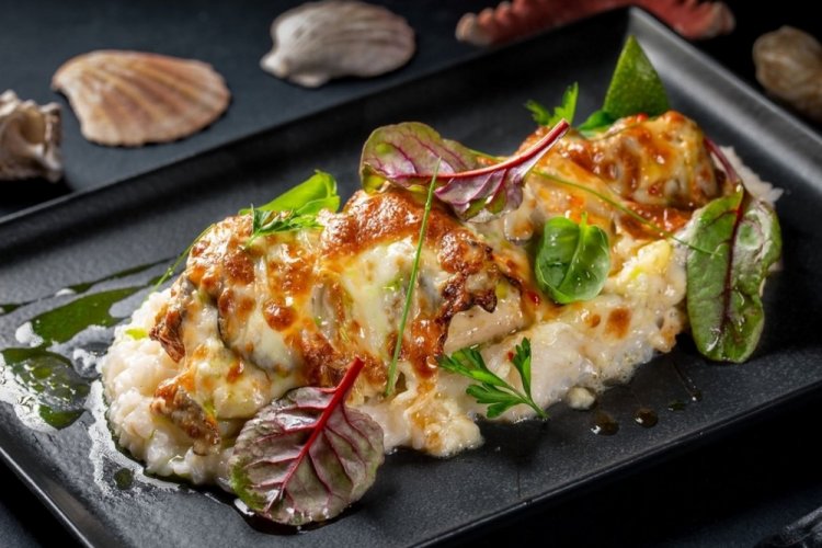Barsch mit Zucchini und Auberginen aus dem Ofen